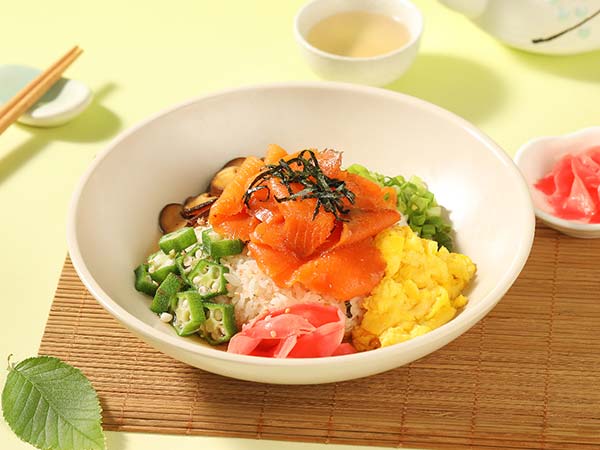 福岡煙熏三文魚茶泡飯.jpg